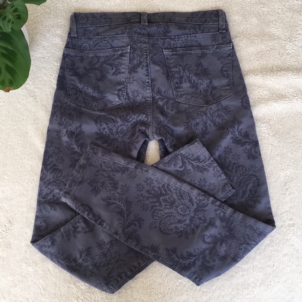 J Brand Gray Cropped/Ankle Skinny Jeans, size 24